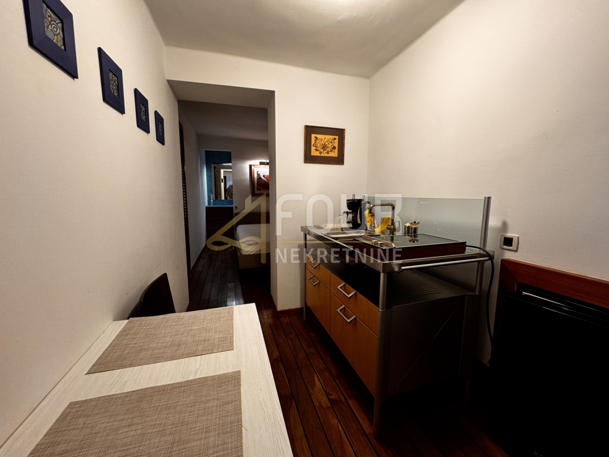 Reka, Kantrida, 3s+db in garsonjera, 1. vrsta do morja