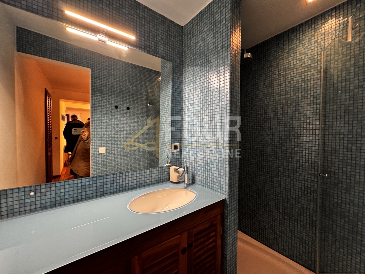 Reka, Kantrida, 3s+db in garsonjera, 1. vrsta do morja