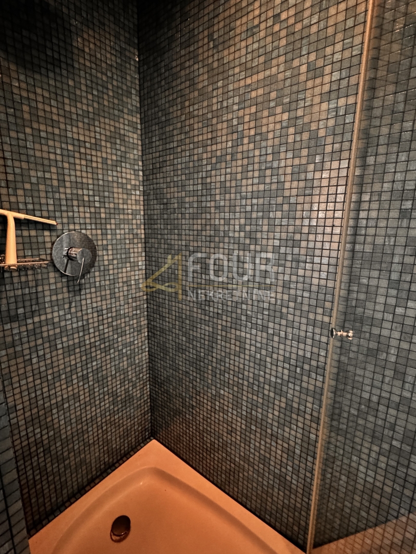 Reka, Kantrida, 3s+db in garsonjera, 1. vrsta do morja