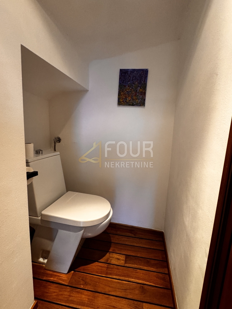 Reka, Kantrida, 3s+db in garsonjera, 1. vrsta do morja