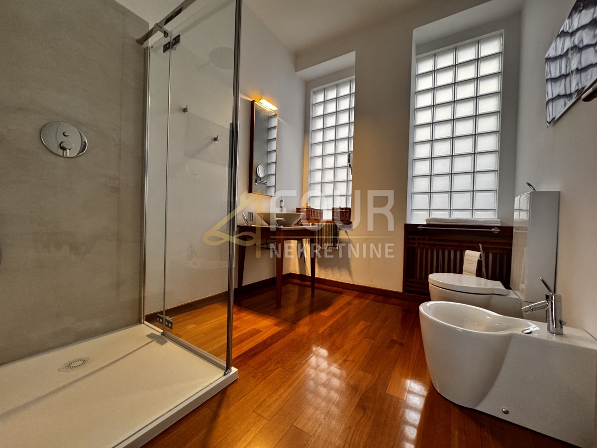 Reka, Kantrida, 3s+db in garsonjera, 1. vrsta do morja