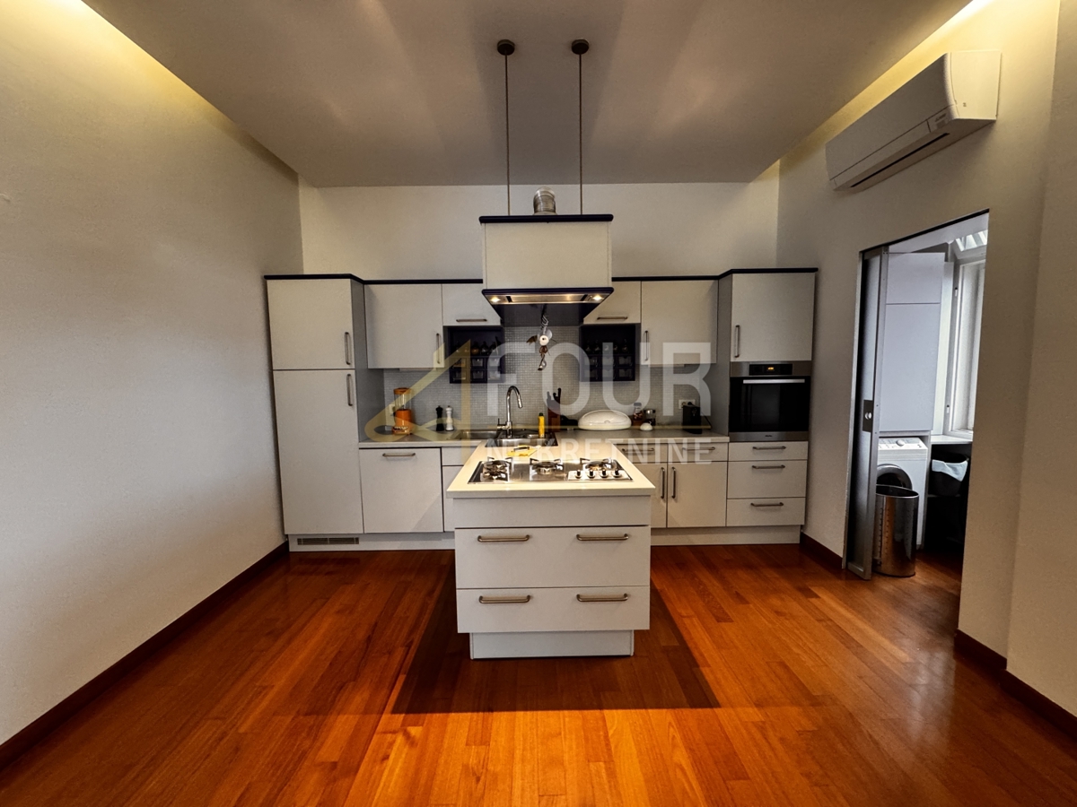 Reka, Kantrida, 3s+db in garsonjera, 1. vrsta do morja