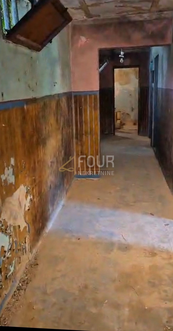 Kostrena, samostojna hiša, 100m2