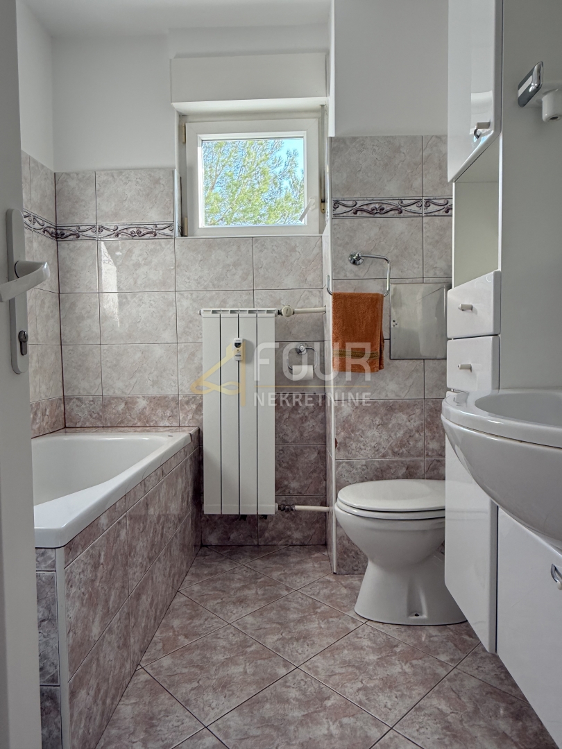 Reka, Gornja Vežica, 2s+db, 68,80m2