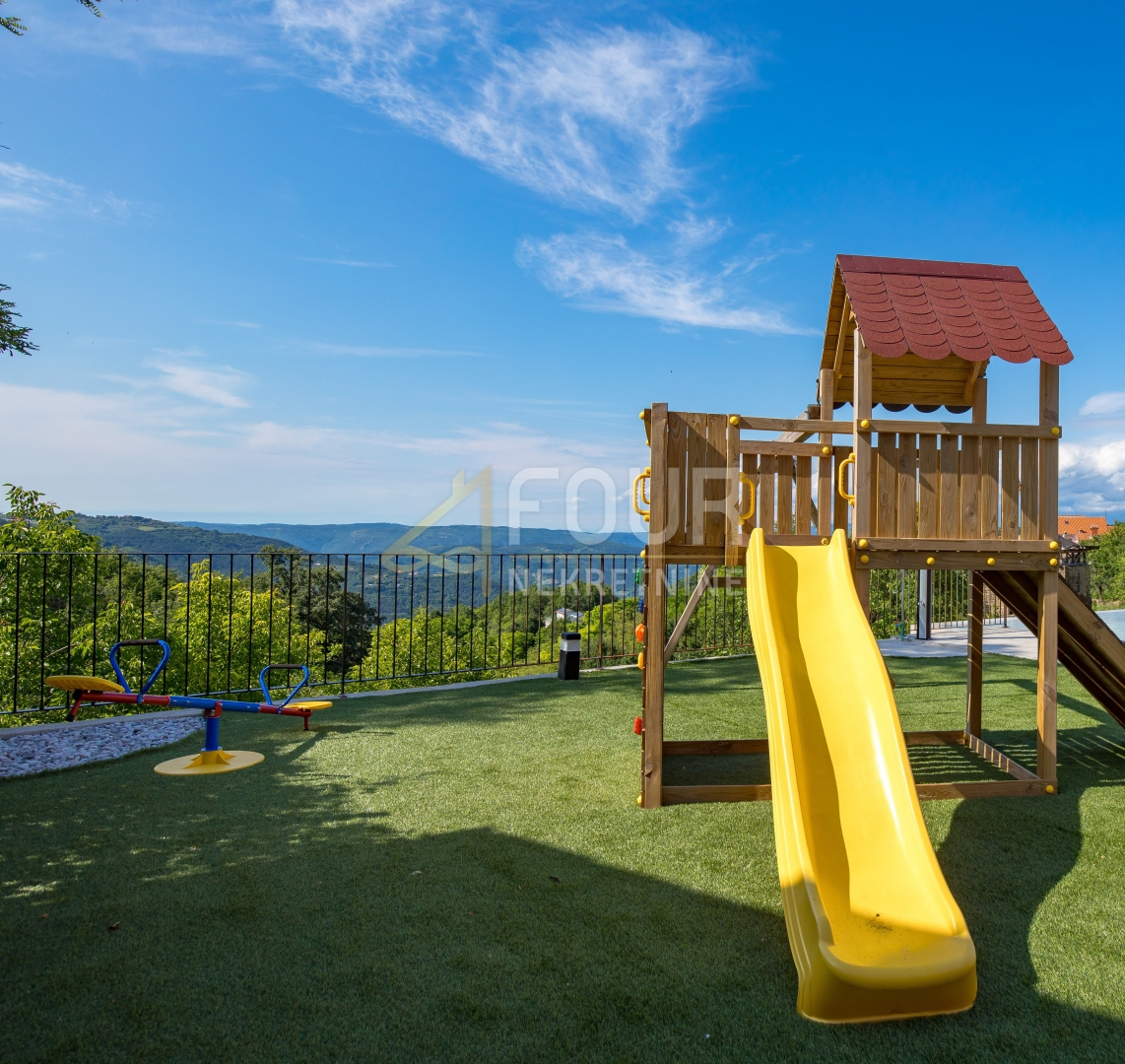 Istra, Pazin - okolica, samostojna hiša z bazenom