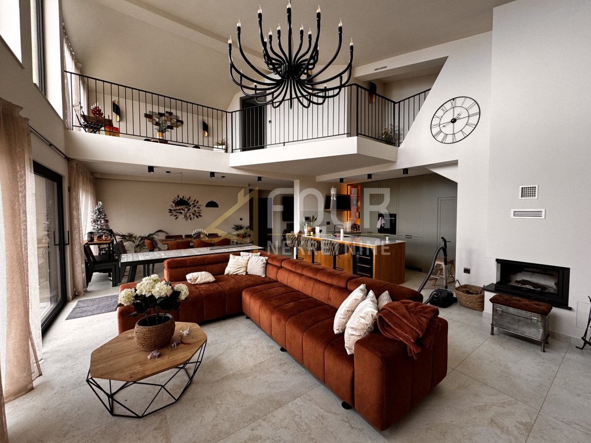 Istra, Pazin - okolica, samostojna hiša z bazenom