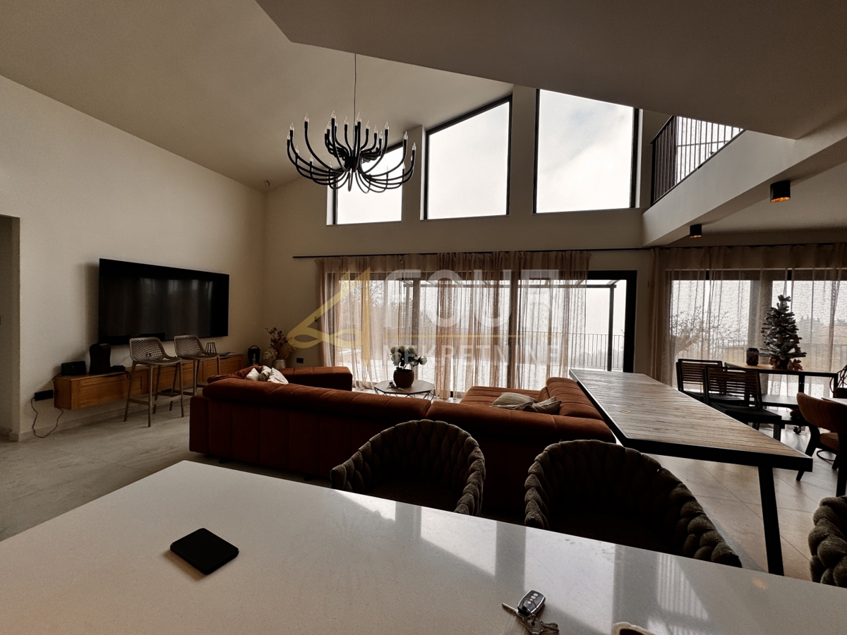 Istra, Pazin - okolica, samostojna hiša z bazenom