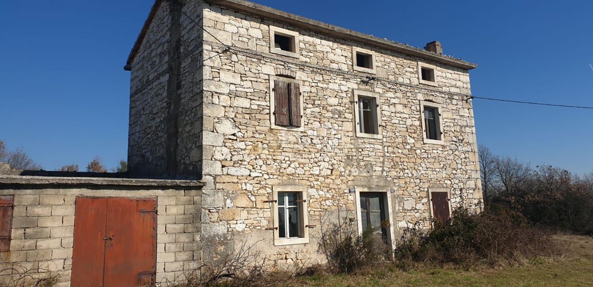 Hiša Marčana, 210m2