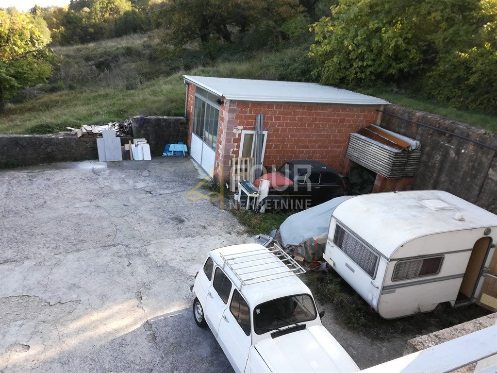 Hiša Matulji, 390m2