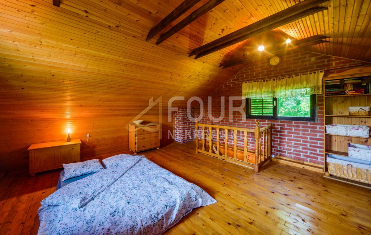 Hiša Zvečaj, Duga Resa, 80m2
