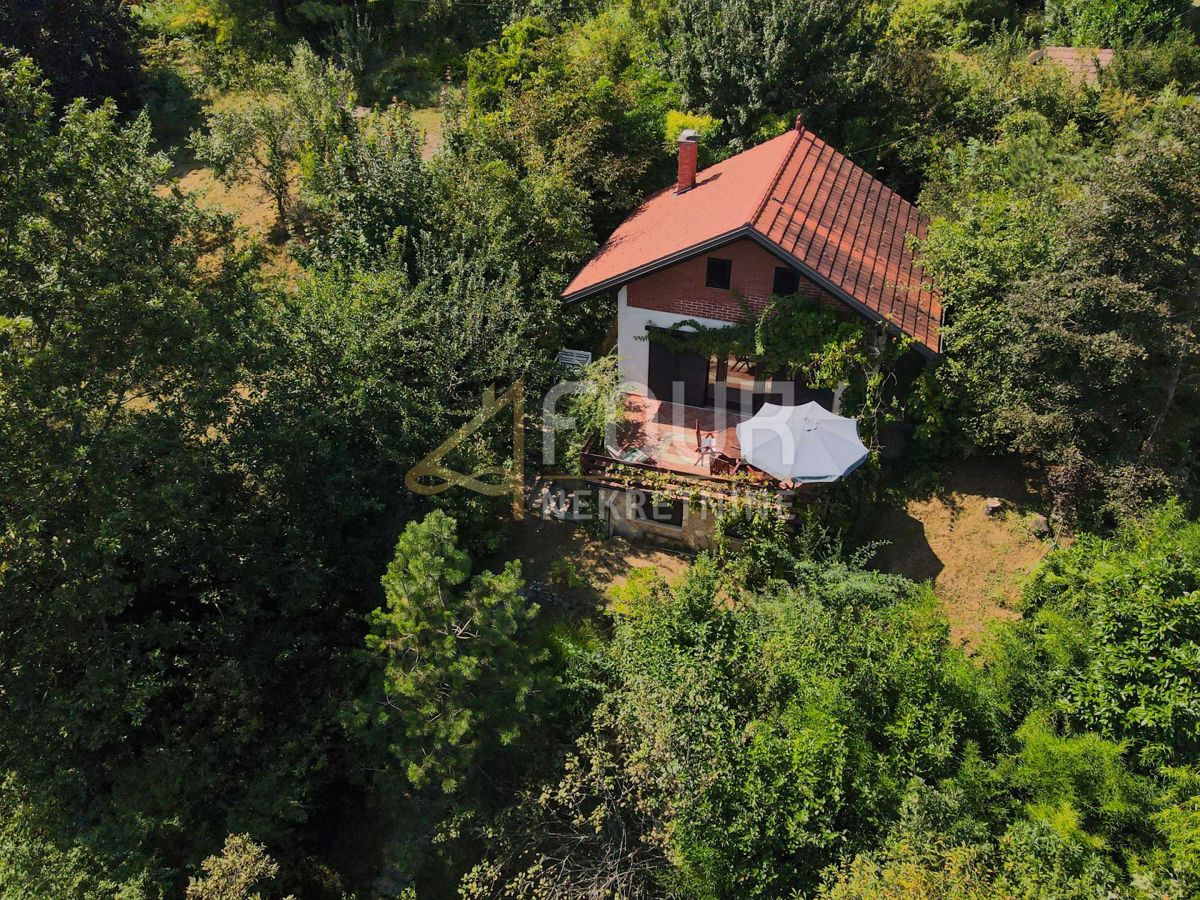 Hiša Zvečaj, Duga Resa, 80m2