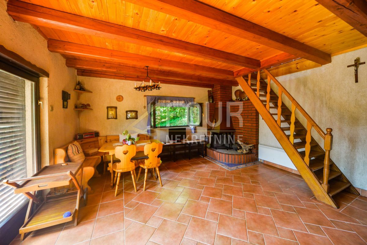 Hiša Zvečaj, Duga Resa, 80m2