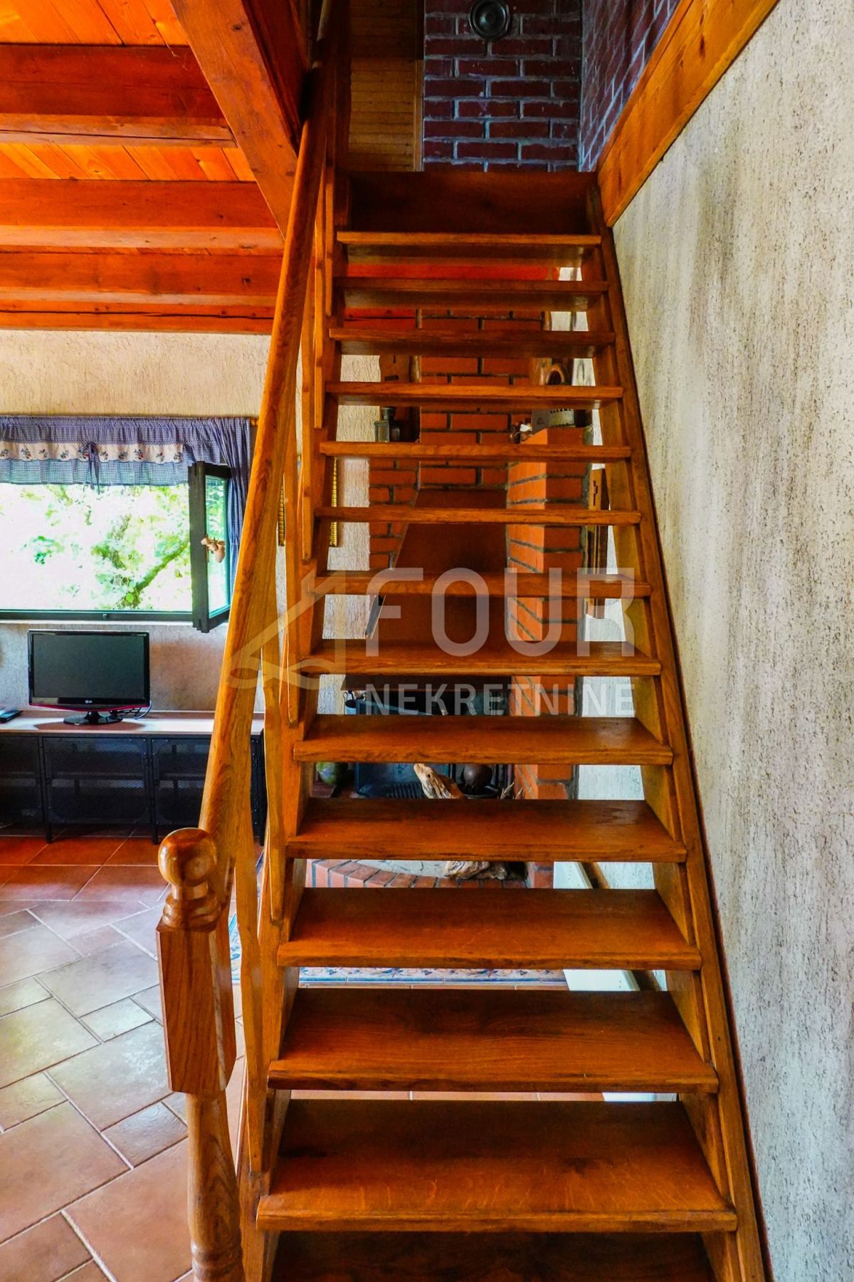 Hiša Zvečaj, Duga Resa, 80m2