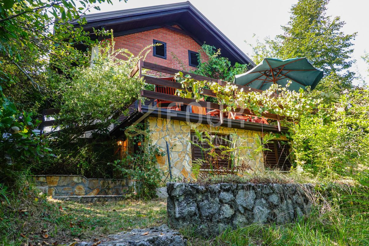 Hiša Zvečaj, Duga Resa, 80m2