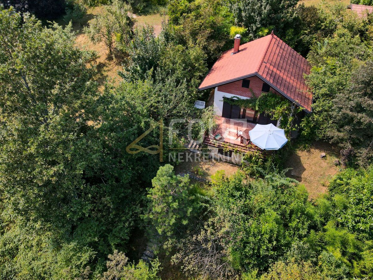 Hiša Zvečaj, Duga Resa, 80m2