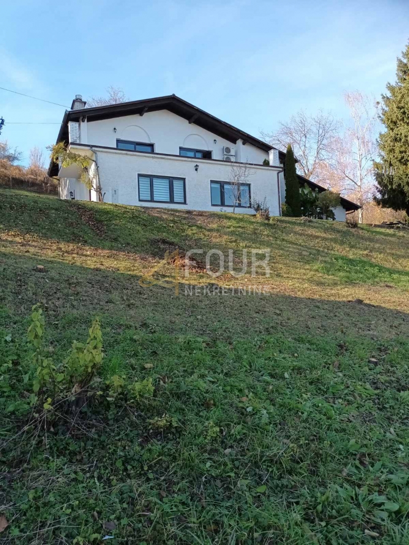 Hiša Milanovac, Virovitica, 320m2