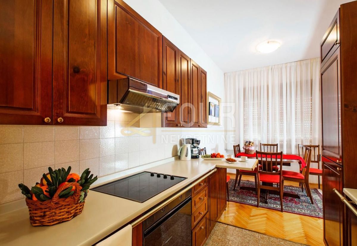 Hiša Dramalj, Crikvenica, 250m2