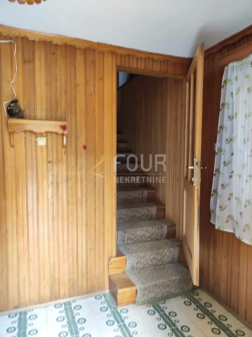 Hiša Čabar, 240m2