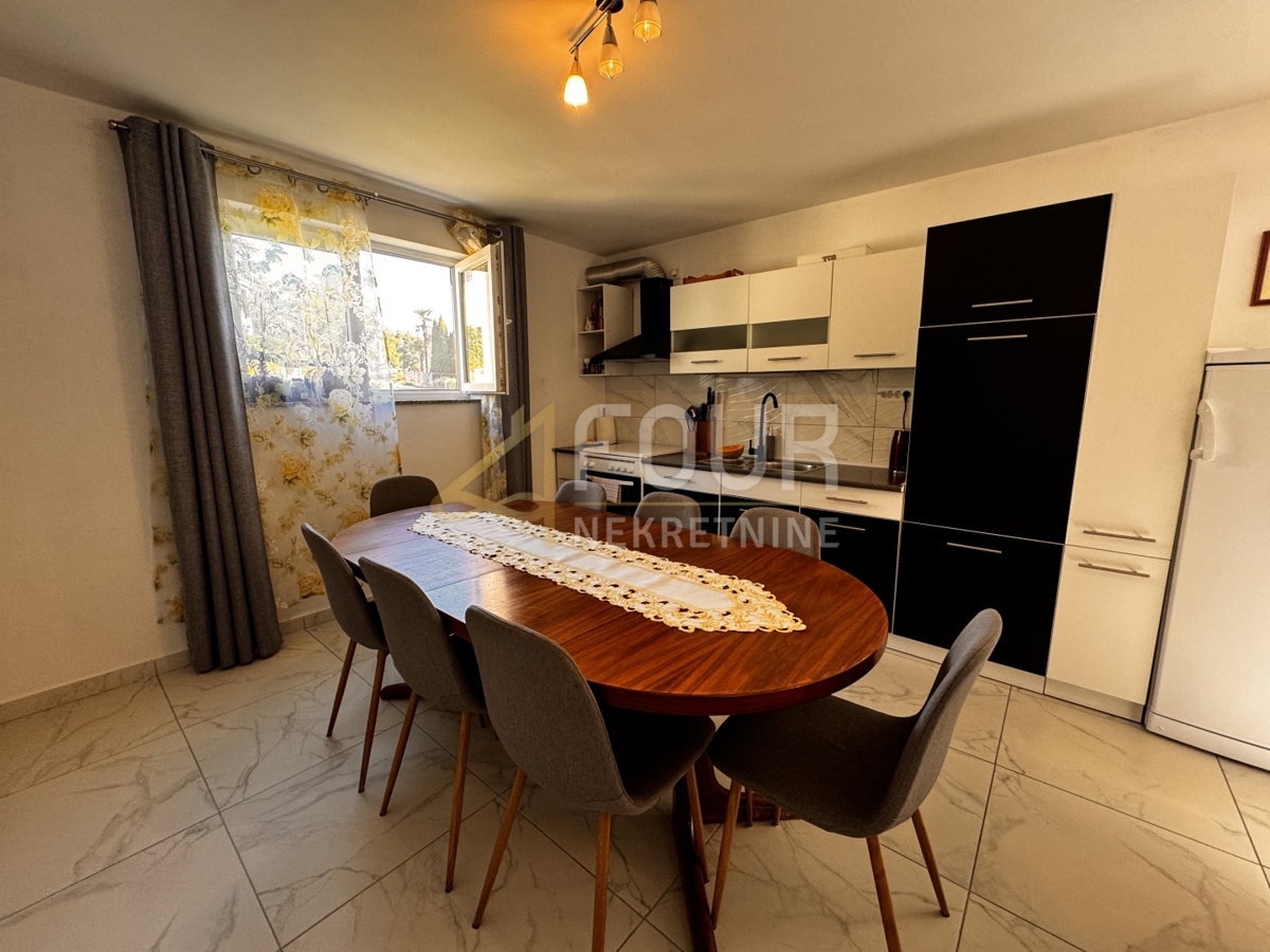 Hiša Bregi, Matulji, 195m2