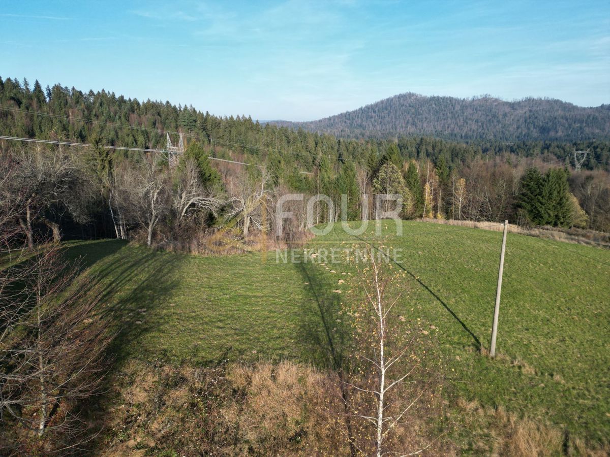 Zemljišče Stara Sušica, Ravna Gora, 1.582m2