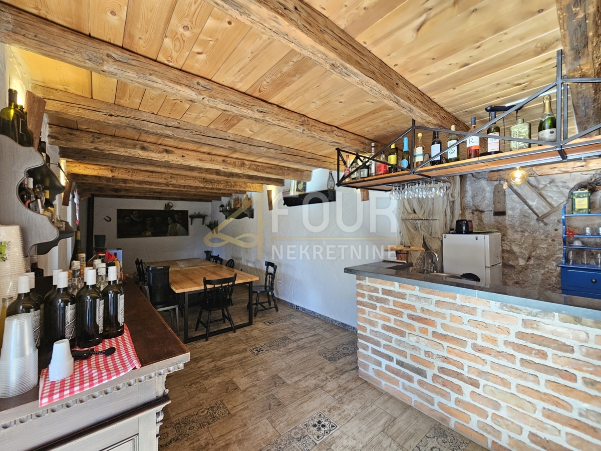 Hiša Mošćenička Draga, 250m2