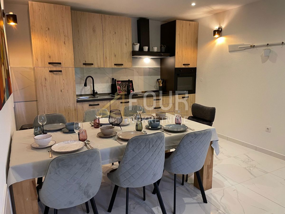 Hiša Mošćenička Draga, 250m2