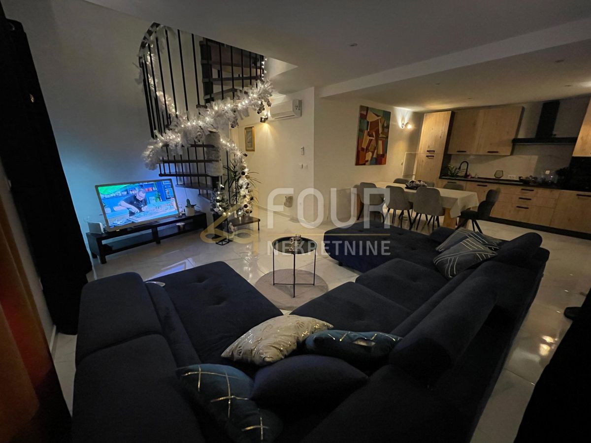 Hiša Mošćenička Draga, 250m2
