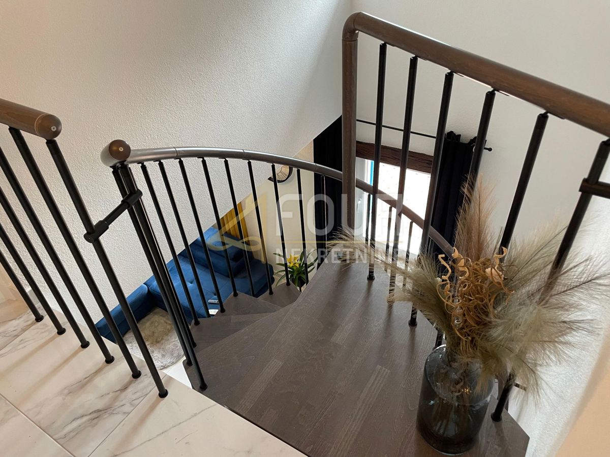 Hiša Mošćenička Draga, 250m2