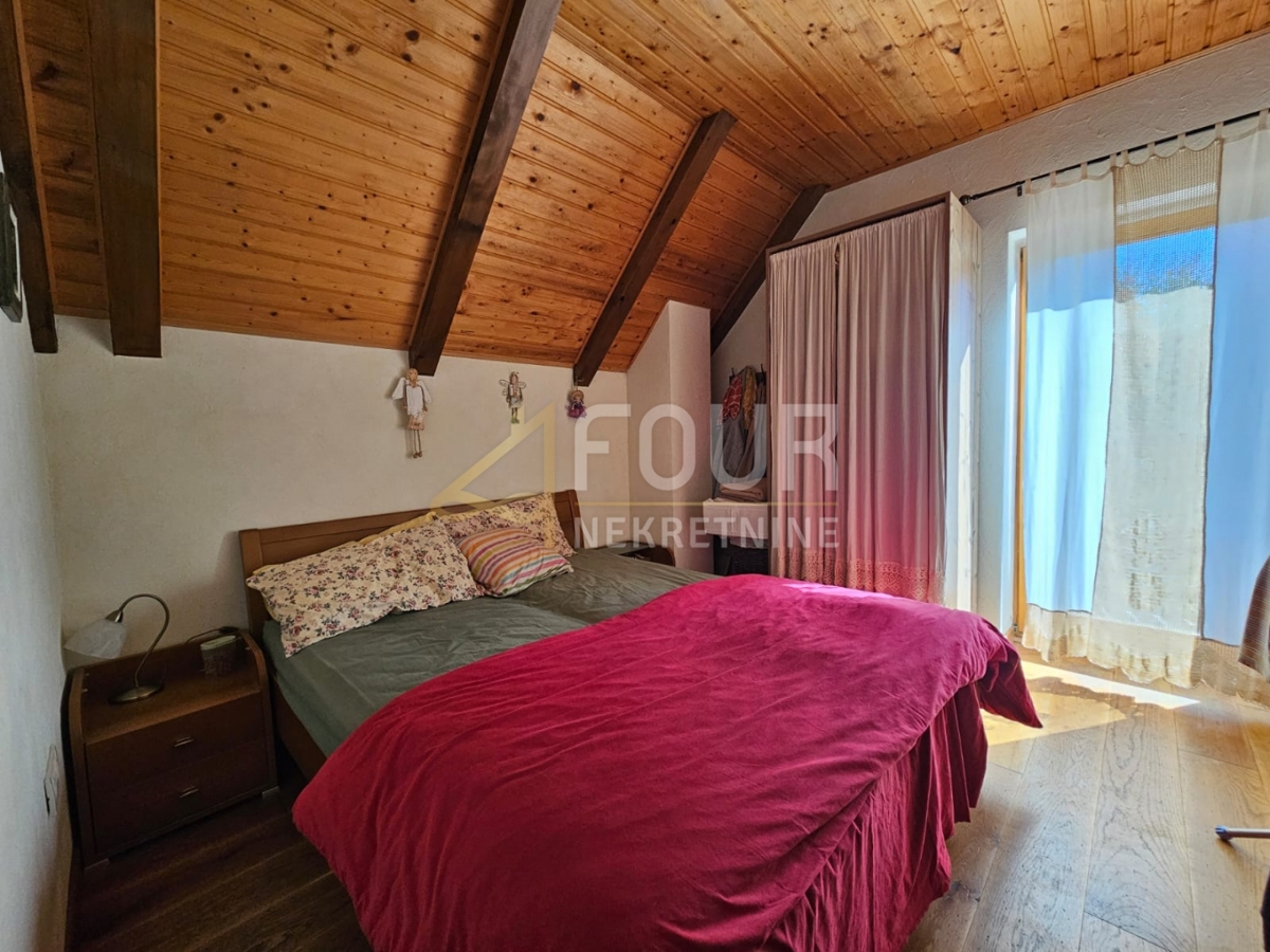 Hiša Stari Laz, Ravna Gora, 260m2