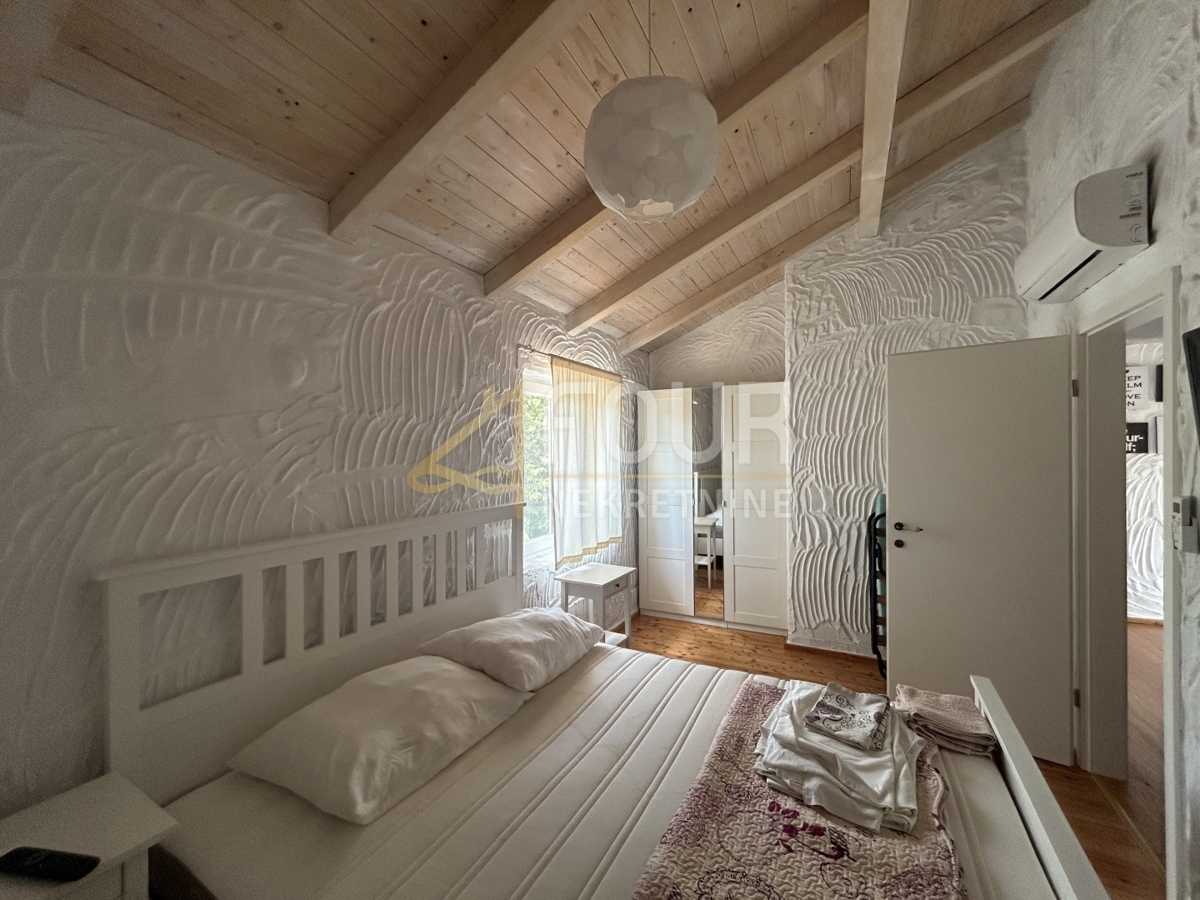 Hiša Risika, Vrbnik, 200m2