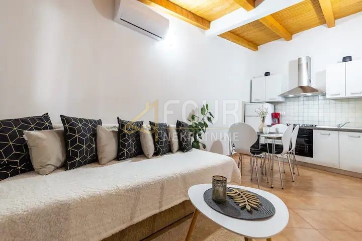Hiša Veli vrh, Pula, 140m2