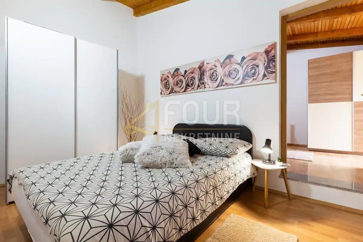 Hiša Veli vrh, Pula, 140m2