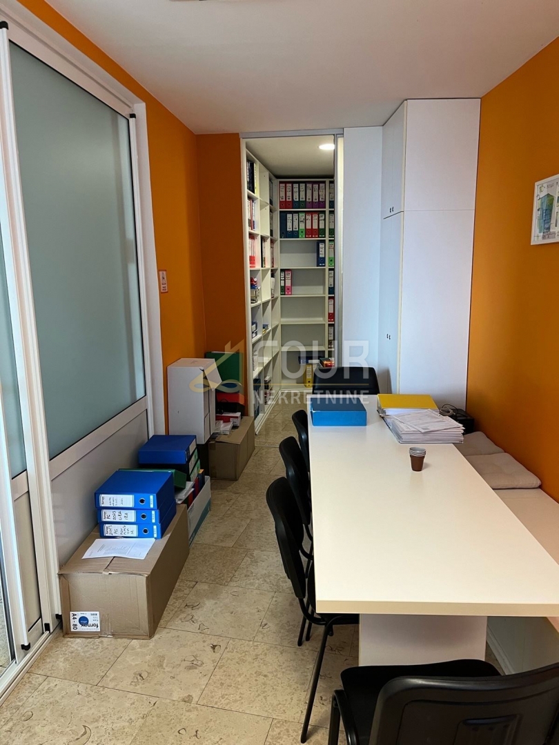 Poslovni prostor Krnjevo, Rijeka, 135,93m2