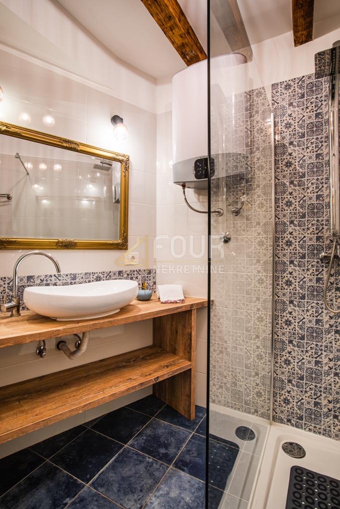 Stanovanje Centar, Rijeka, 74,35m2