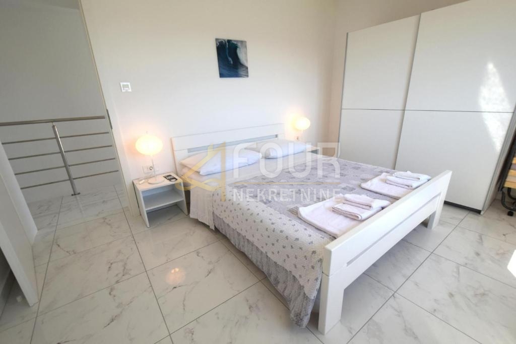 Hiša Linardići, Krk, 170m2