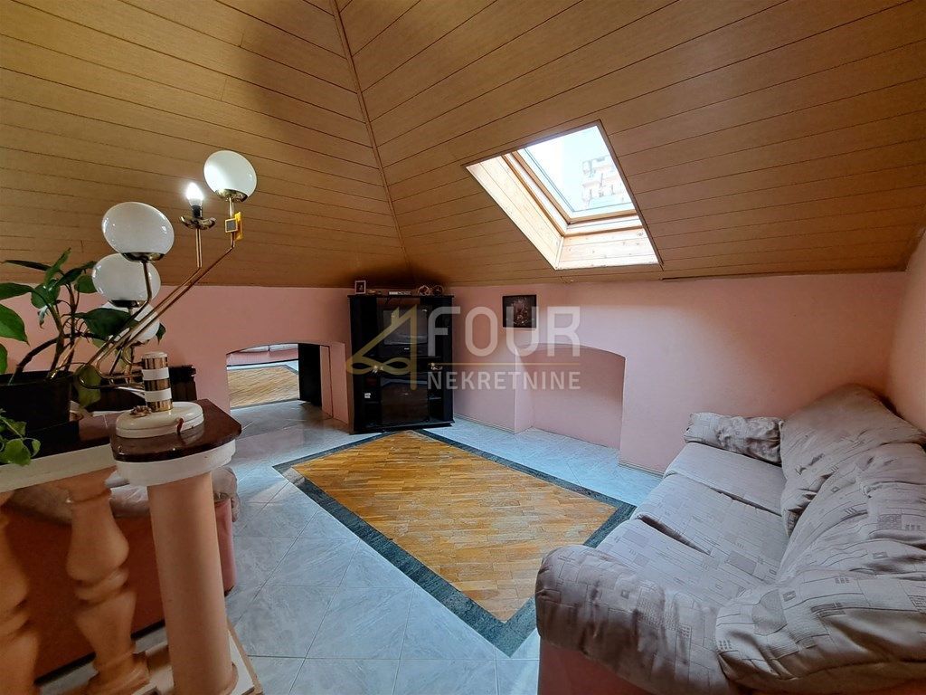 Hiša Novi Vinodolski, 173,71m2