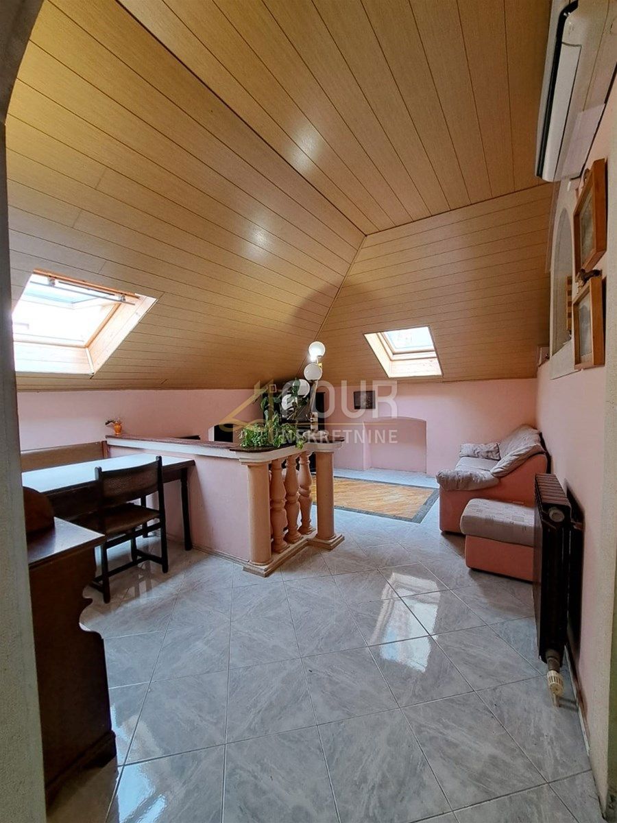 Hiša Novi Vinodolski, 173,71m2