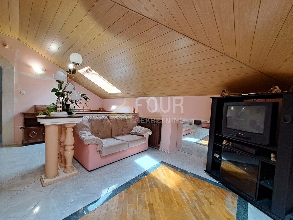 Hiša Novi Vinodolski, 173,71m2