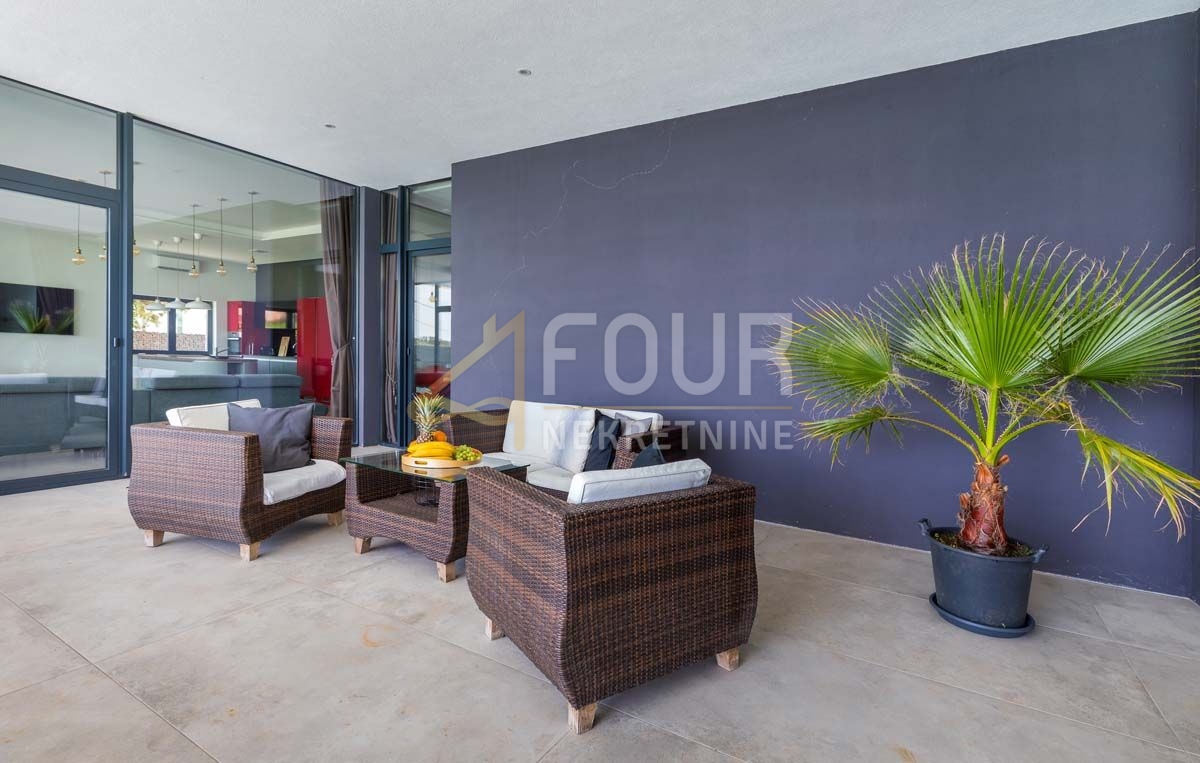 Hiša Ližnjan, 268m2