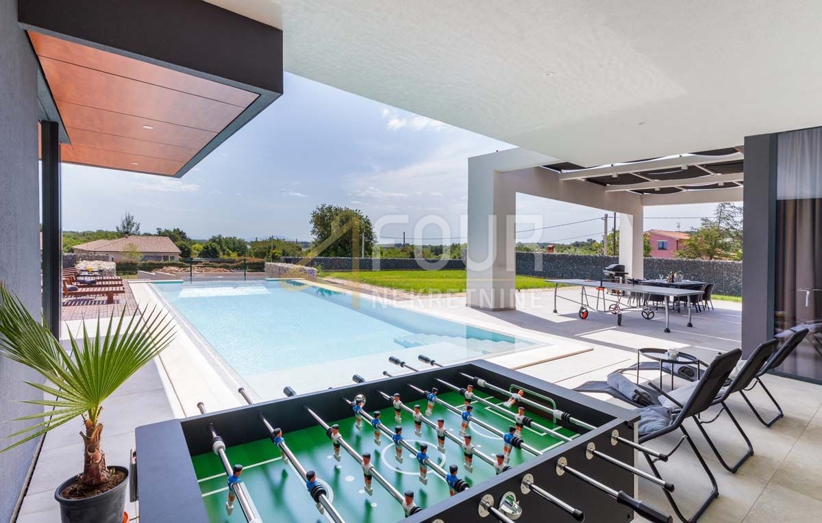 Hiša Ližnjan, 268m2