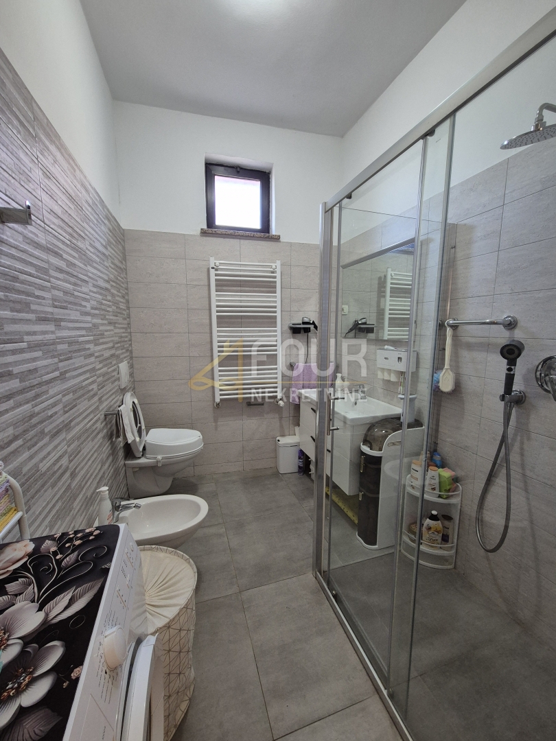 Hiša Cernik, Čavle, 180m2