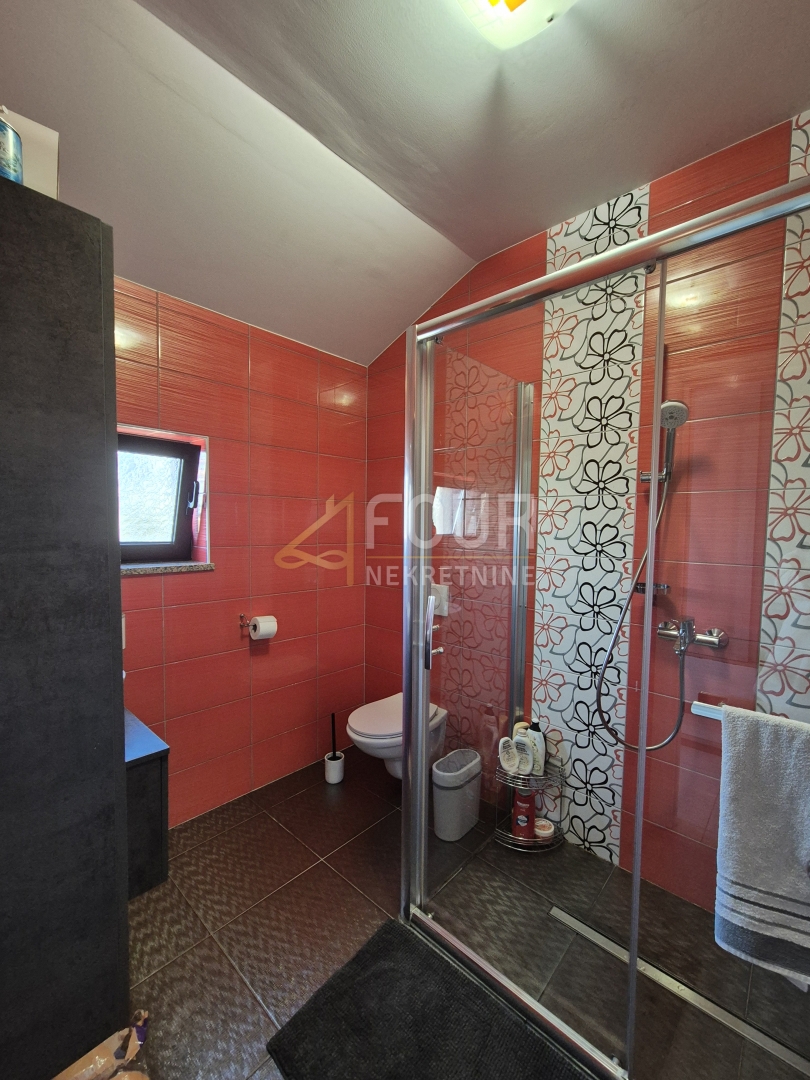 Hiša Cernik, Čavle, 180m2