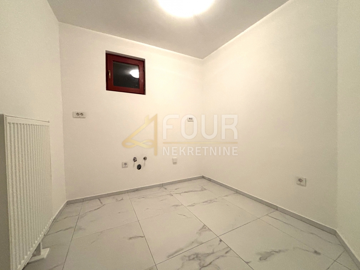 Hiša Novi Vinodolski, 174m2