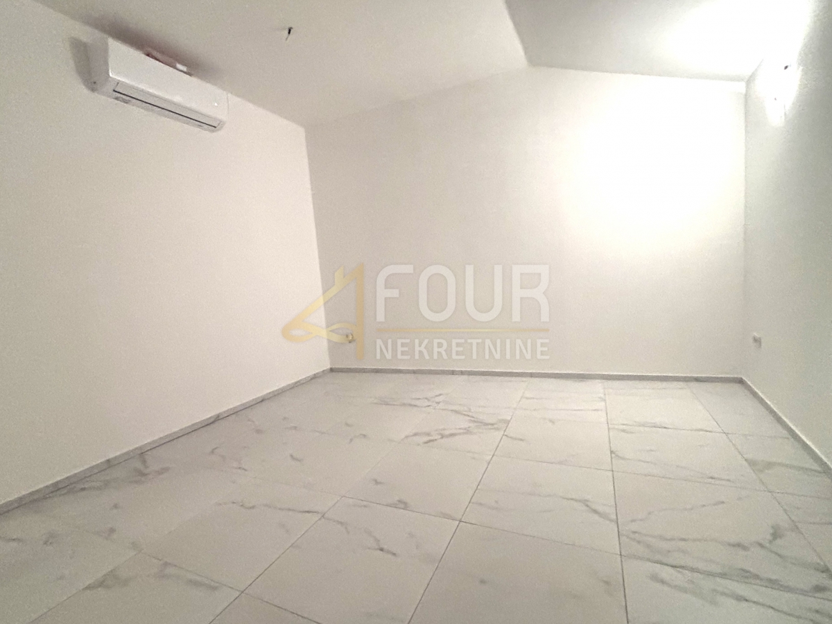 Hiša Novi Vinodolski, 174m2