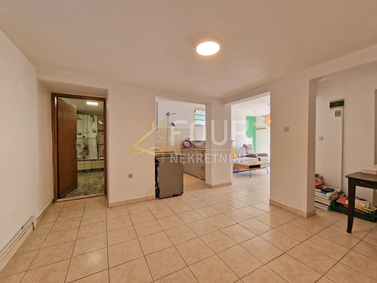 Hiša Matulji, 239,73m2