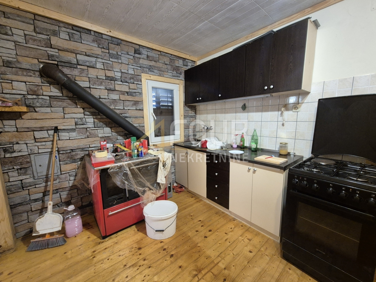 Hiša Delnice, 220m2