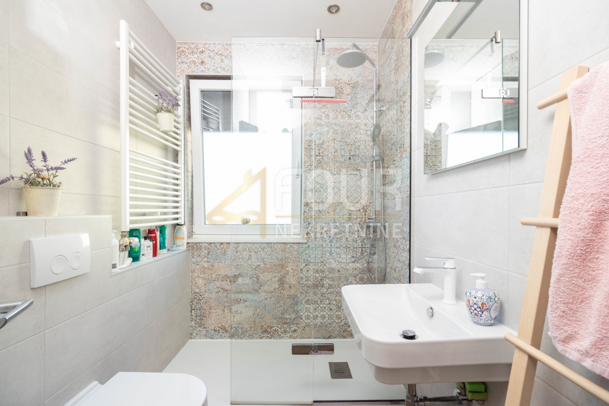 reka, Turniš, 3s+db, 114,75m2, terasa, pogled na morje