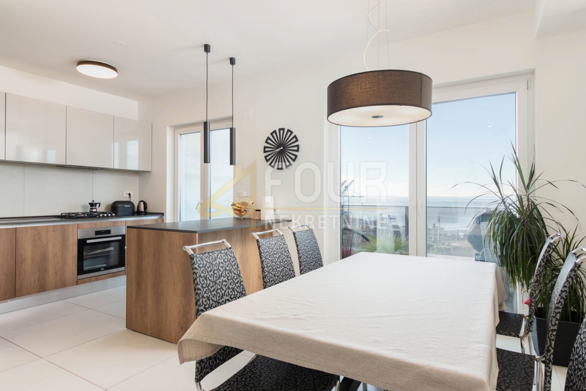 reka, Turniš, 3s+db, 114,75m2, terasa, pogled na morje