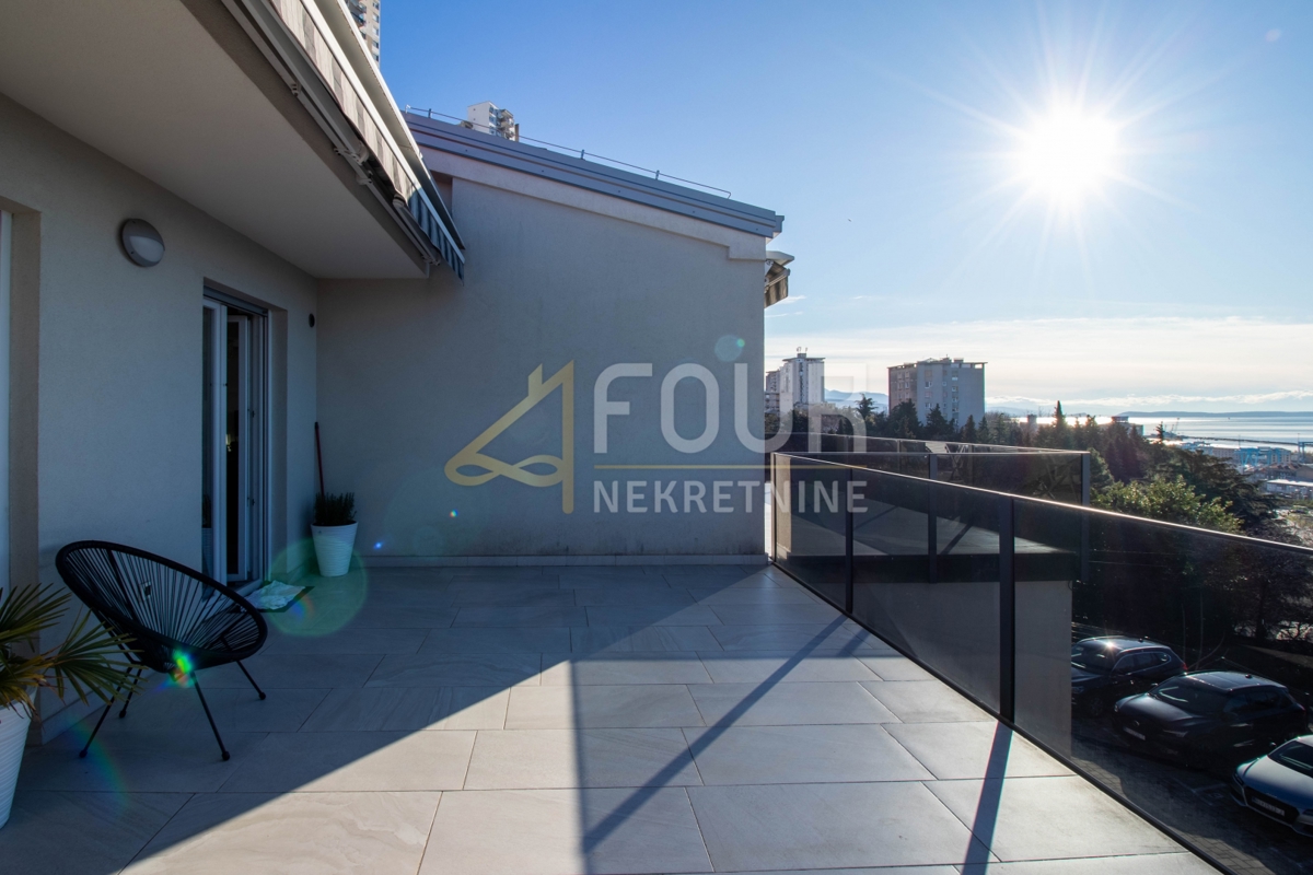 reka, Turniš, 3s+db, 114,75m2, terasa, pogled na morje