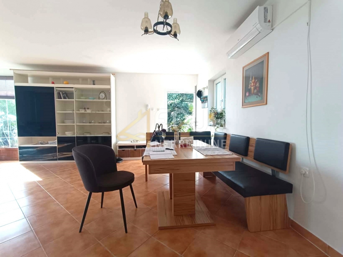 Stanovanje Lovran, 80m2